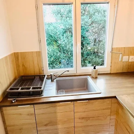 Дом отдыха 6 Personnes Frontiere Gard Ardeche Saint-Bres (Gard)