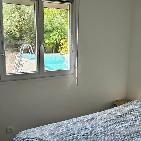 Holiday home 6 Personnes Frontiere Gard Ardeche Saint-Bres (Gard)