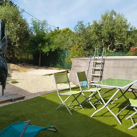 6 Personnes Frontiere Gard Ardeche Holiday home
